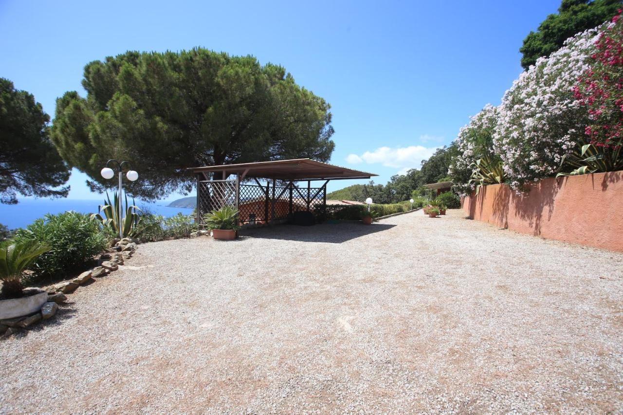 Ca' La Stella Sea-View Apartments Porto Azzurro Ngoại thất bức ảnh