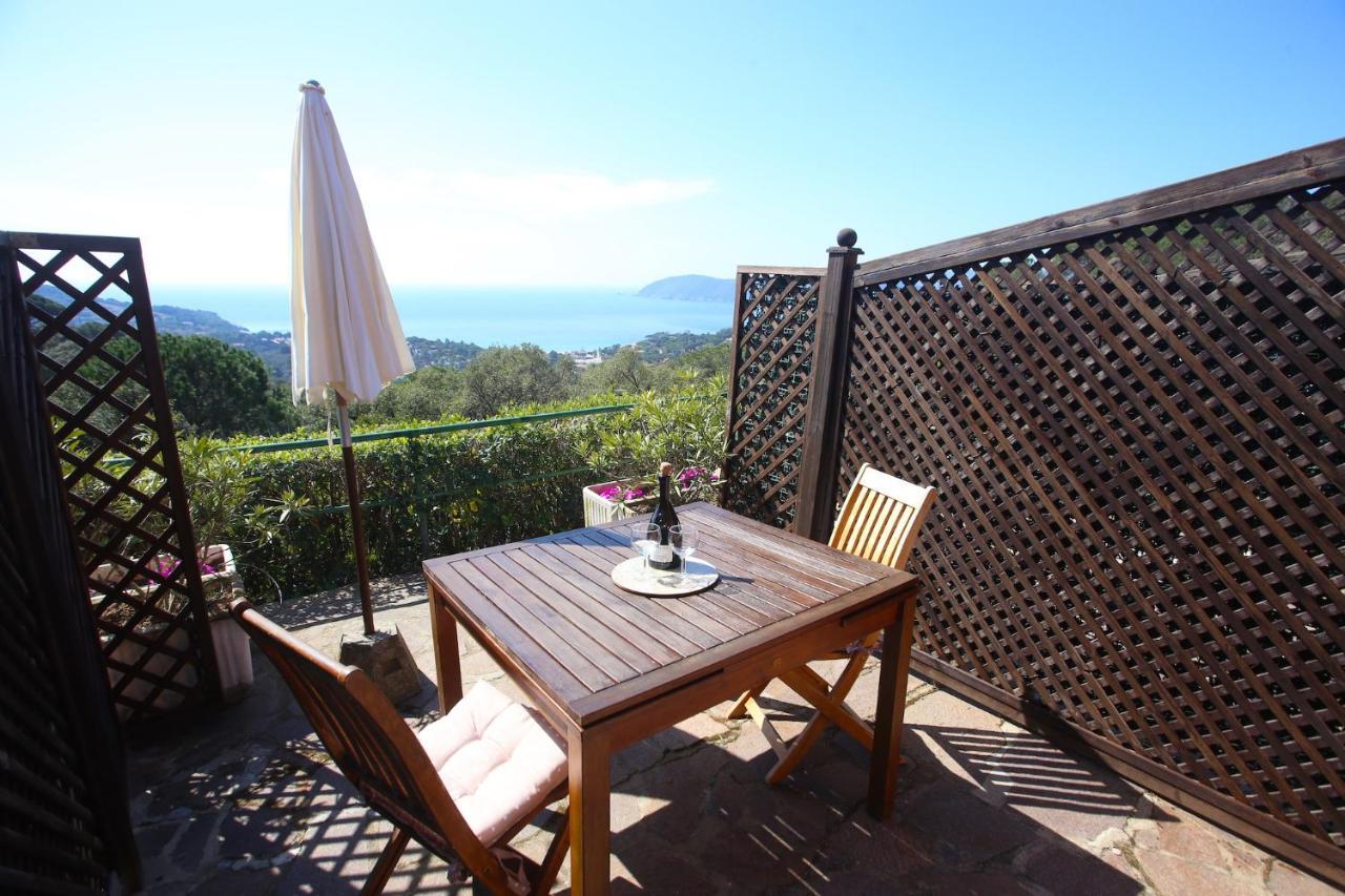 Ca' La Stella Sea-View Apartments Porto Azzurro Ngoại thất bức ảnh