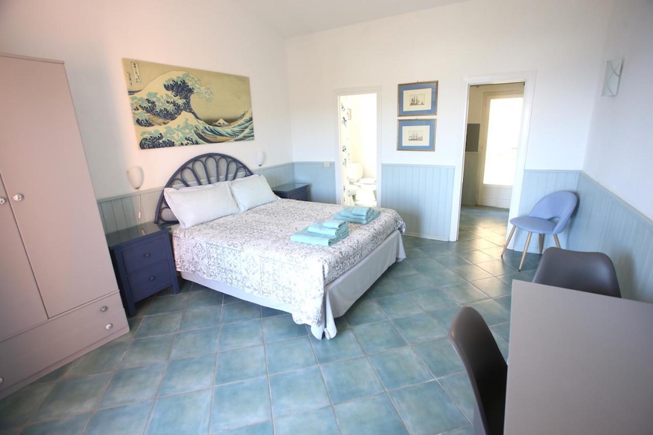 Ca' La Stella Sea-View Apartments Porto Azzurro Ngoại thất bức ảnh