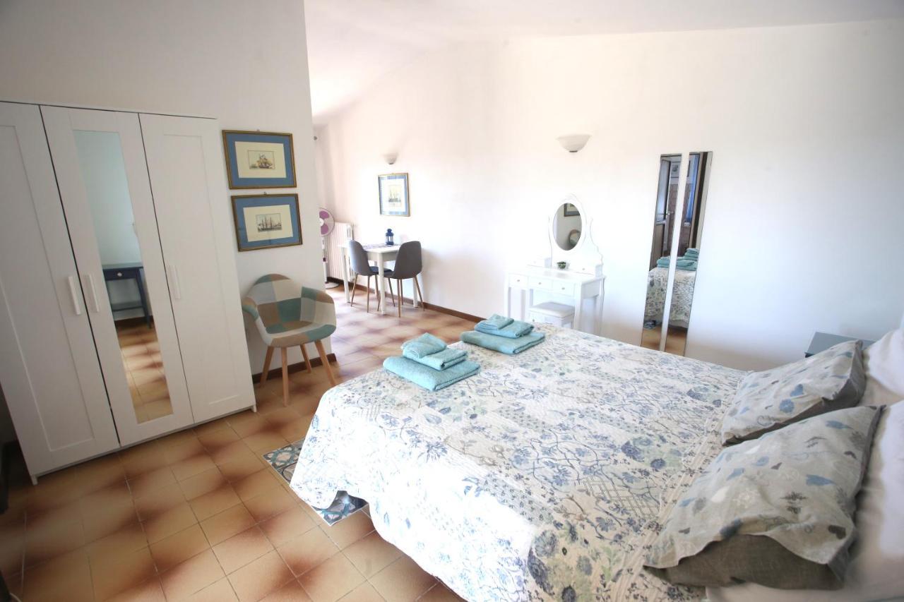 Ca' La Stella Sea-View Apartments Porto Azzurro Ngoại thất bức ảnh