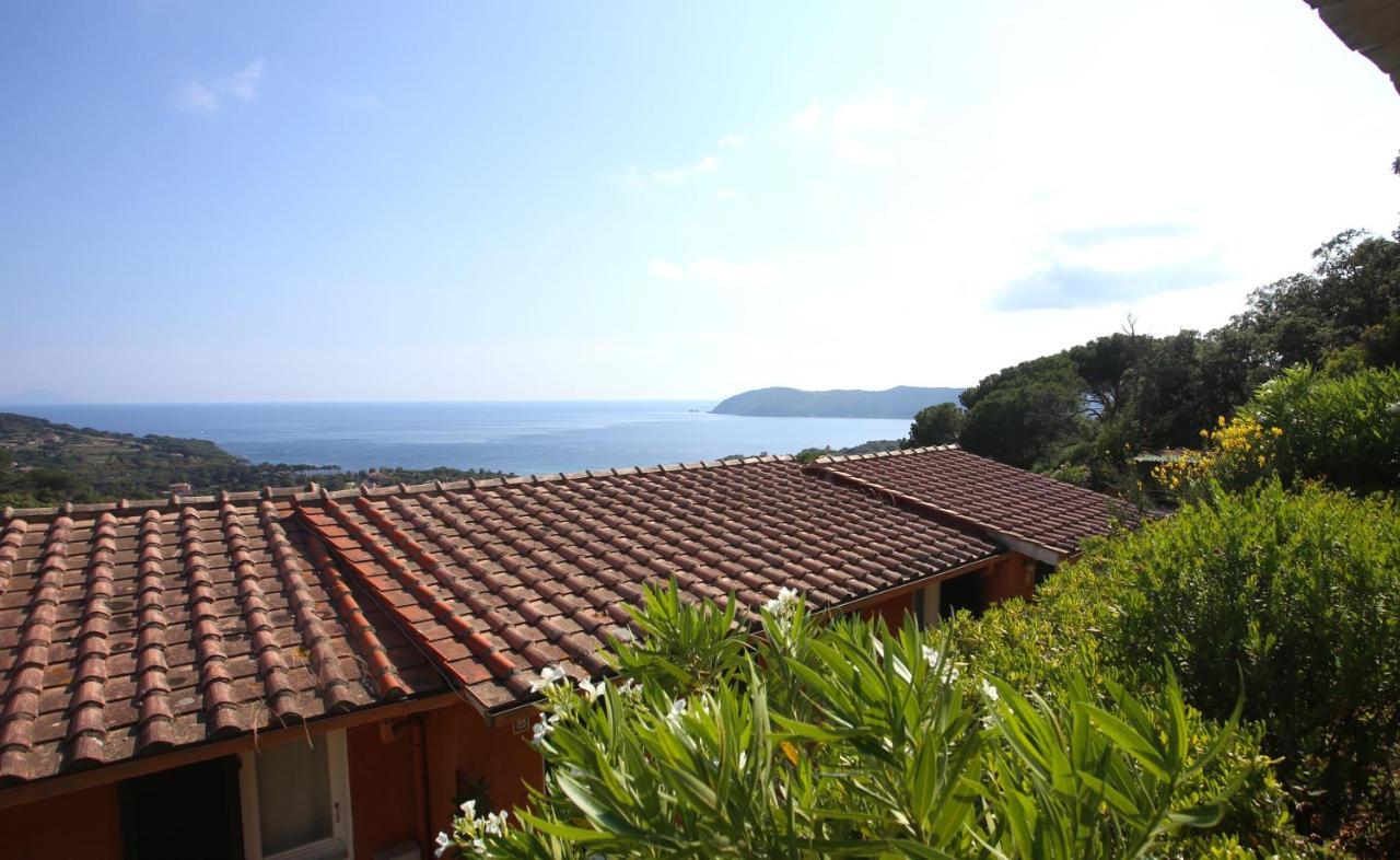 Ca' La Stella Sea-View Apartments Porto Azzurro Ngoại thất bức ảnh